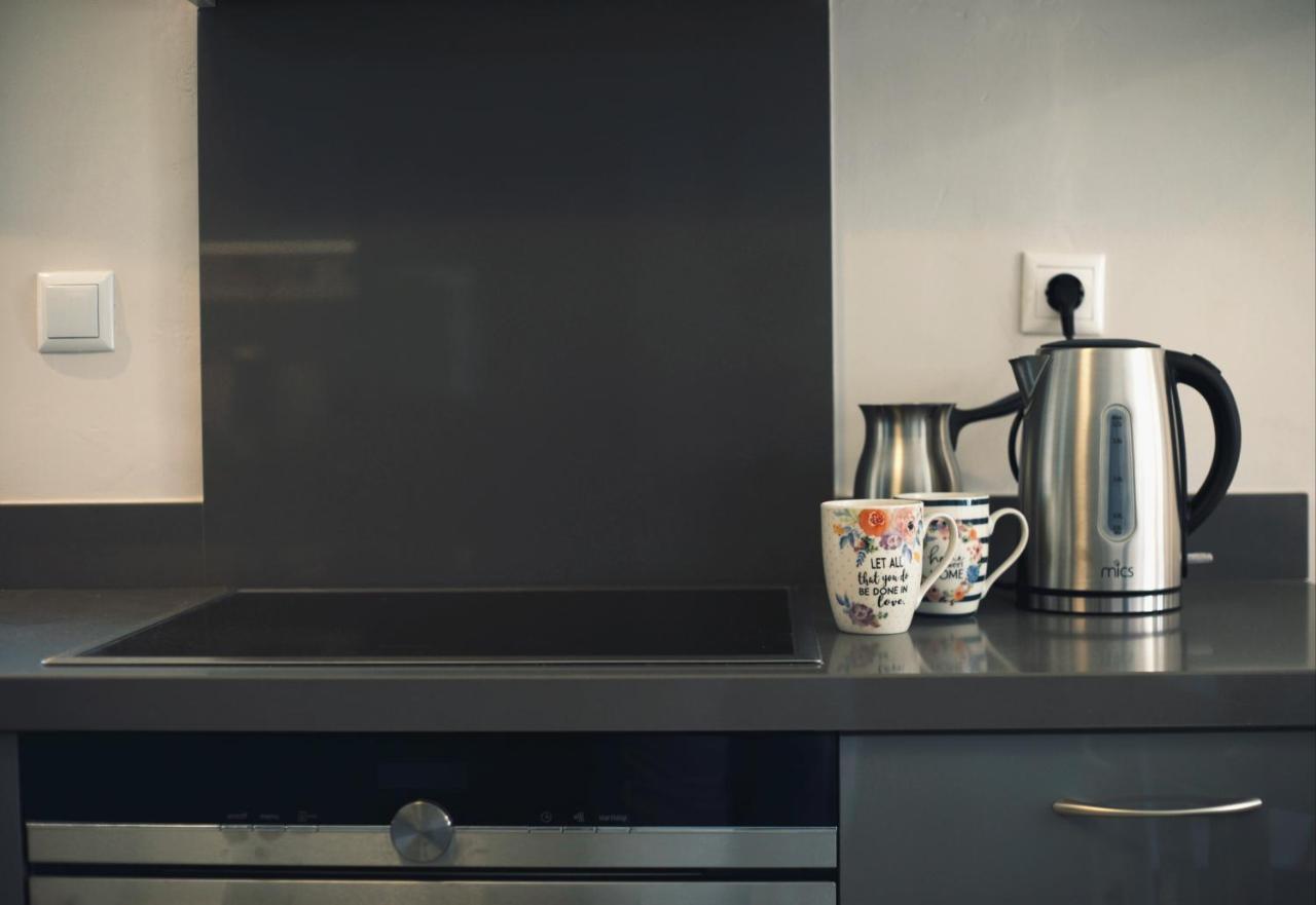 Appartement Το Σπίτι Της Ευτυχίας Σουίτα à Karpenísion Extérieur photo